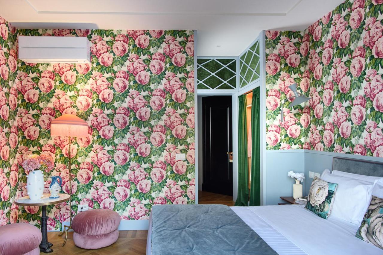 Velona'S Jungle Luxury Suites Флоренция Экстерьер фото