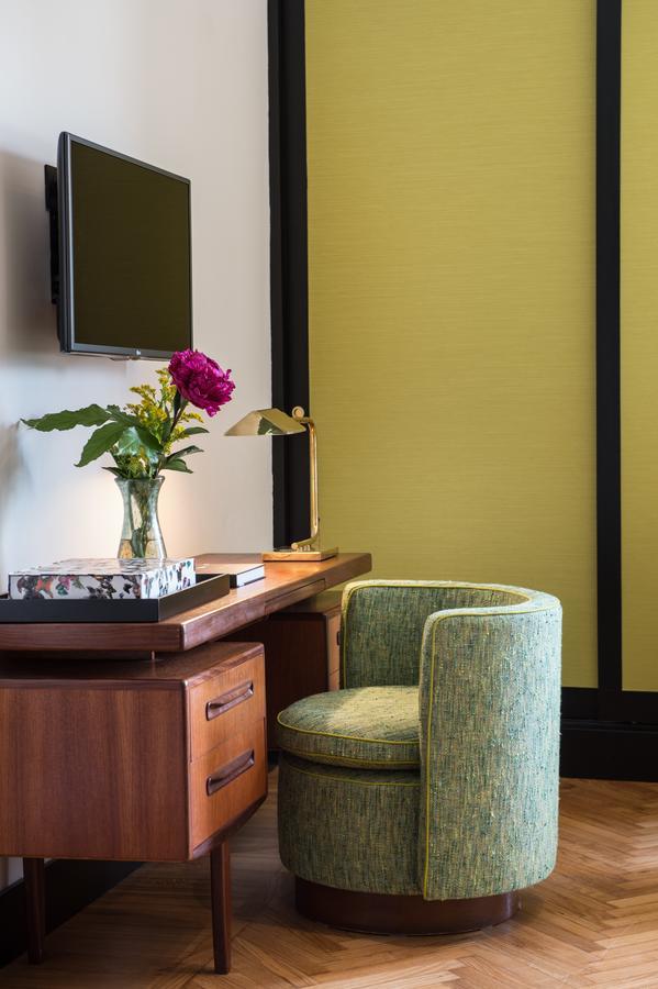 Velona'S Jungle Luxury Suites Флоренция Экстерьер фото