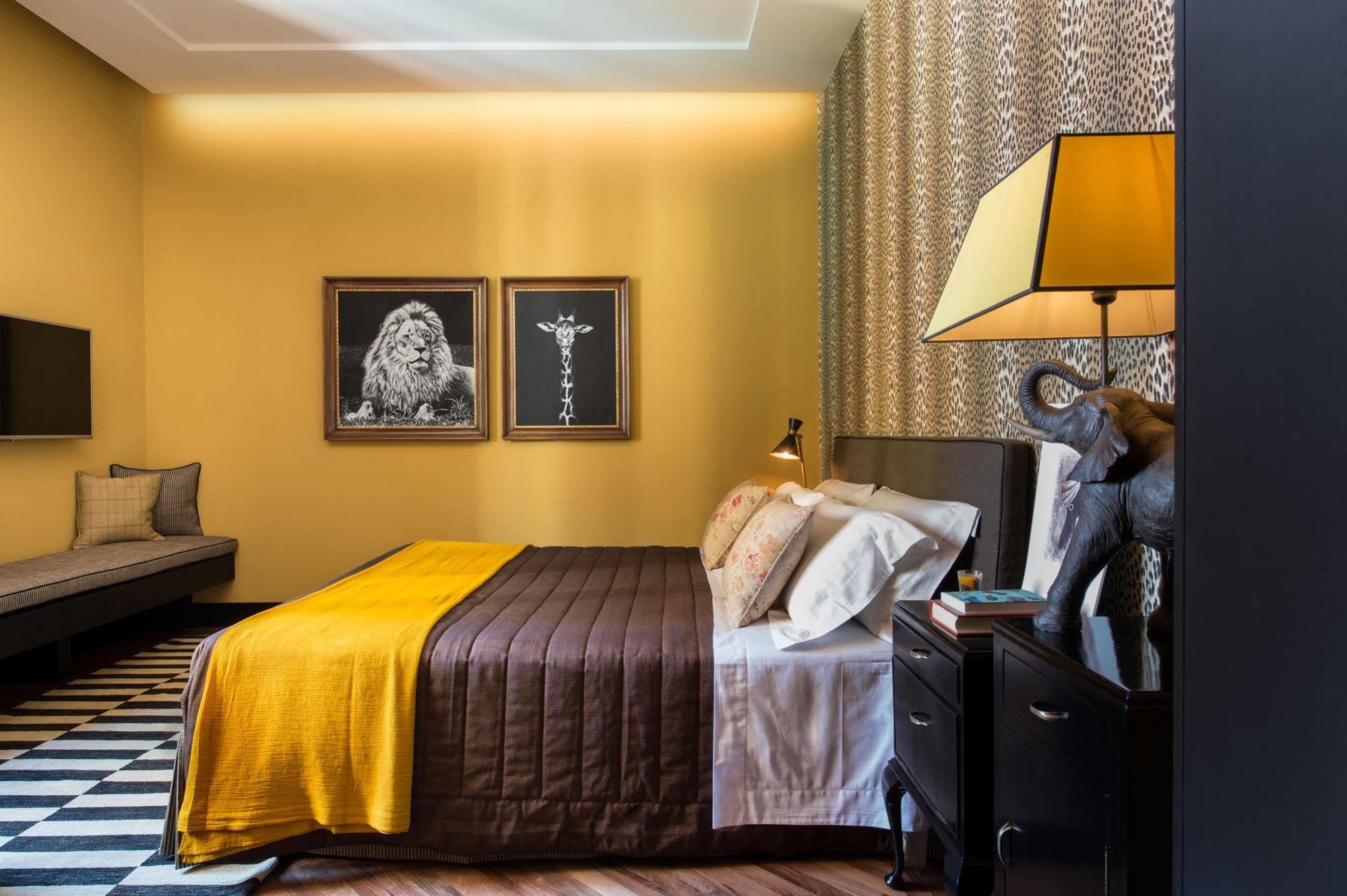 Velona'S Jungle Luxury Suites Флоренция Экстерьер фото