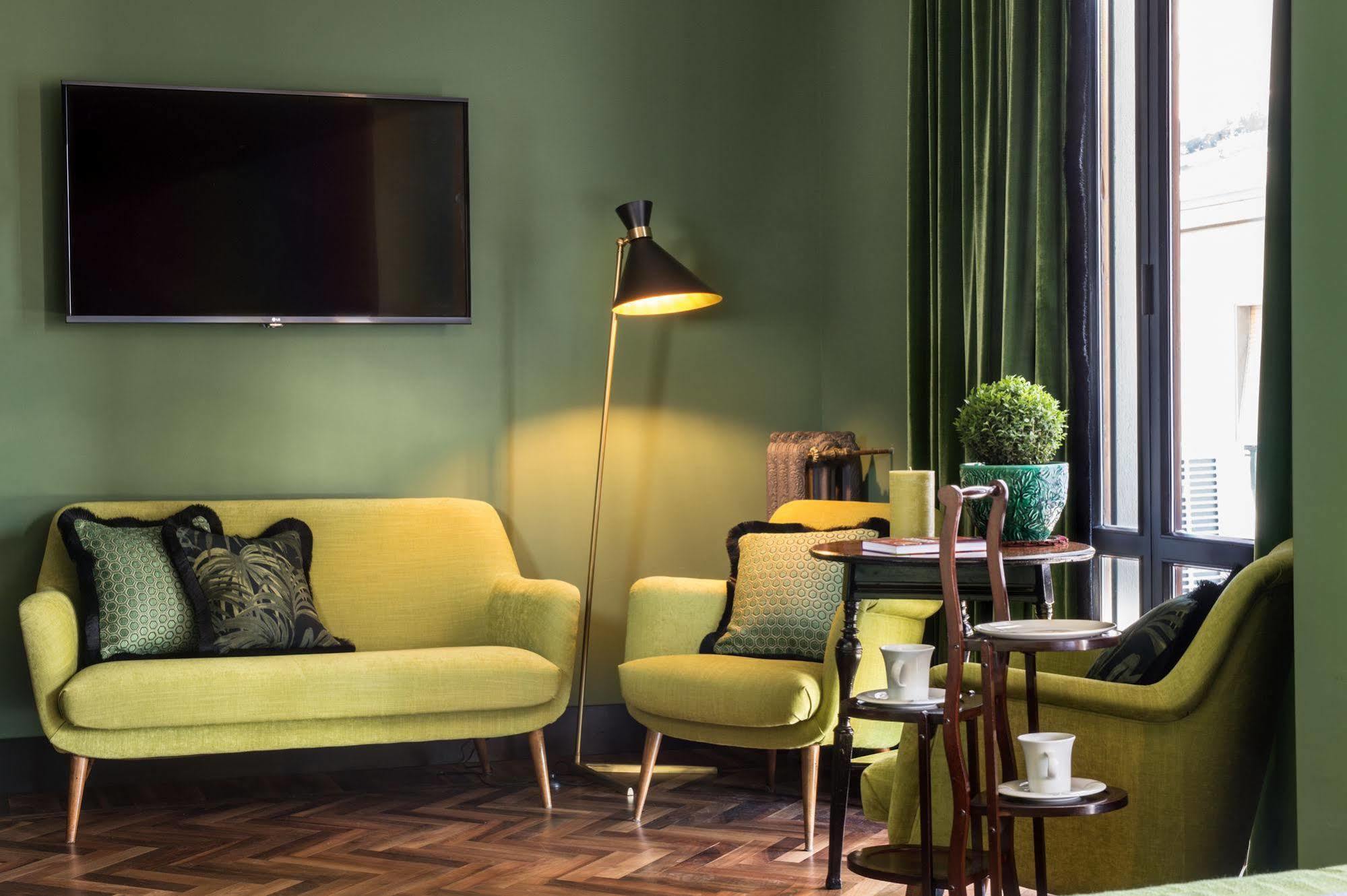 Velona'S Jungle Luxury Suites Флоренция Экстерьер фото