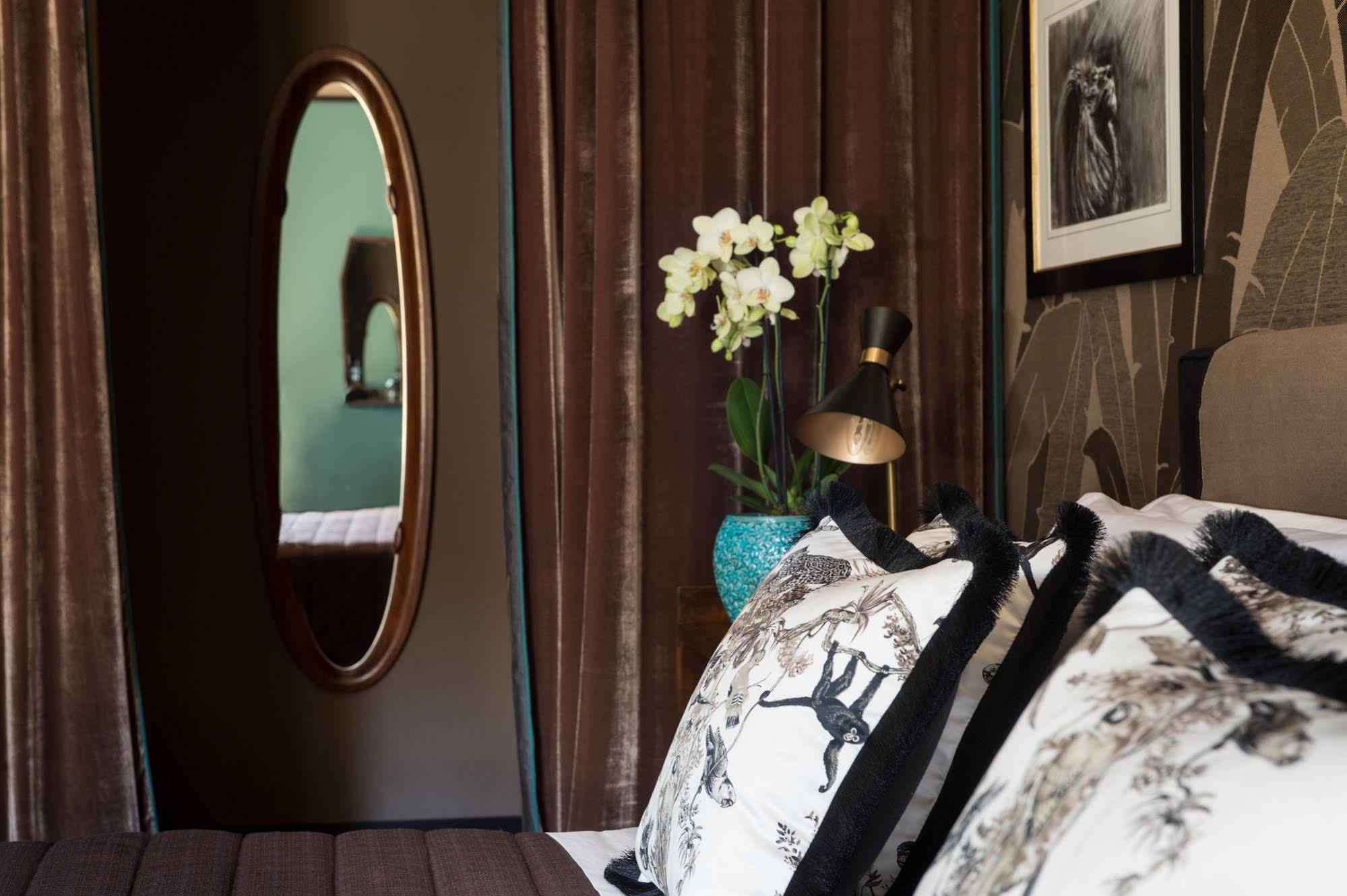 Velona'S Jungle Luxury Suites Флоренция Экстерьер фото